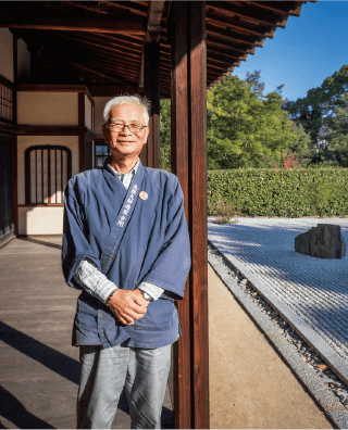 志度寺学芸部長