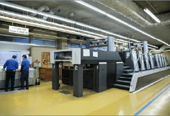 インキ量をはじめ印刷機の各種設定をデジタルで管理しています。