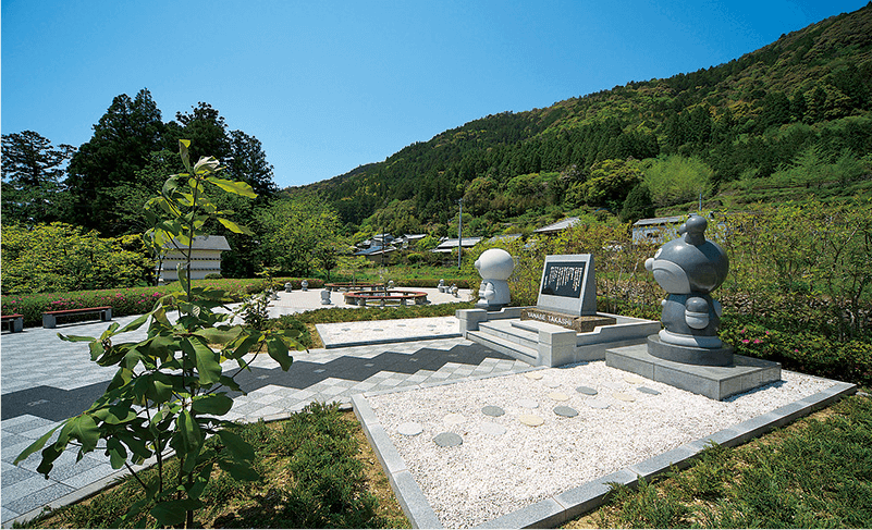 「やなせたかし朴ノ木（ほおのき）公園」