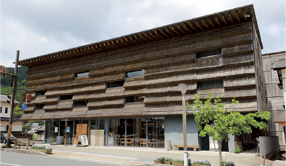 まちの駅「ゆすはら」（雲の上のホテル別館マルシェ・ユスハラ）