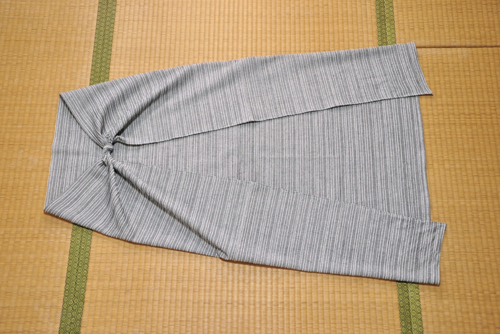 1. 隣同士の角を小さく真結び。