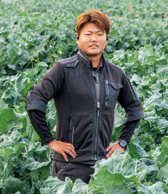 異業種から転身した山下さんは「競争力のあるアスパラガスを出荷するために収穫から出荷までのわずかな時間も、冷蔵庫で保管するなど気を遣っています」と話す