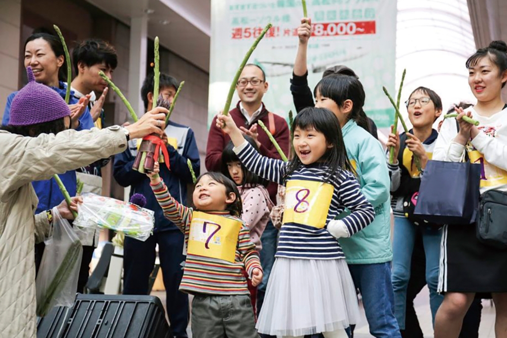 徐々に出店者も来場者も増えてきた。2018年（平成30）、高松丸亀町壱番街で開催されたときの様子