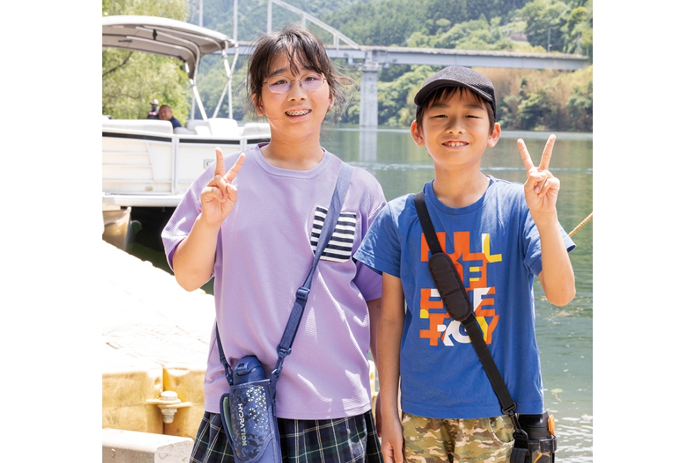 「実際に見ることができてよかった」「ダムが身近になった」と話す小学生姉弟