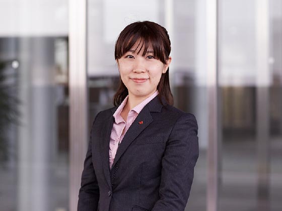 新川 宏美