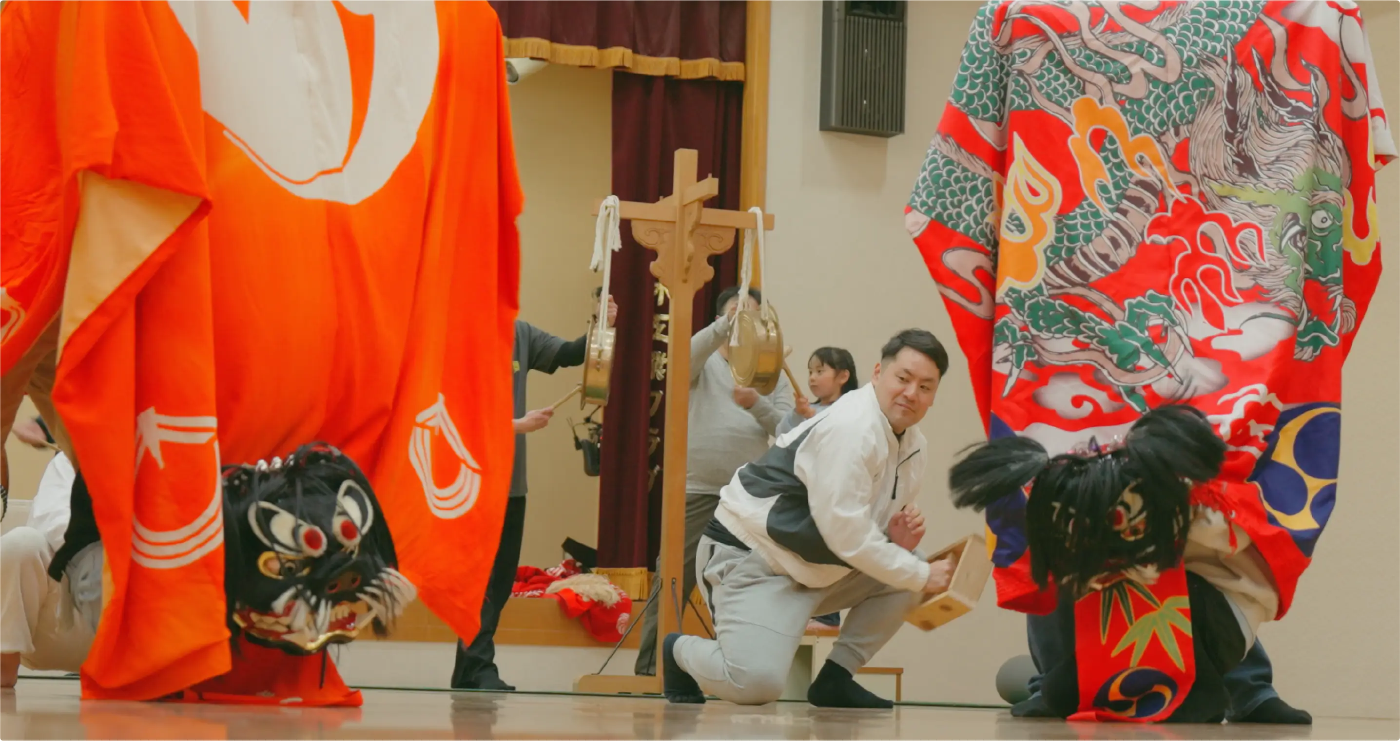 リビング営業部　亀井敬介さんの地元の伝統・獅子舞活動の写真