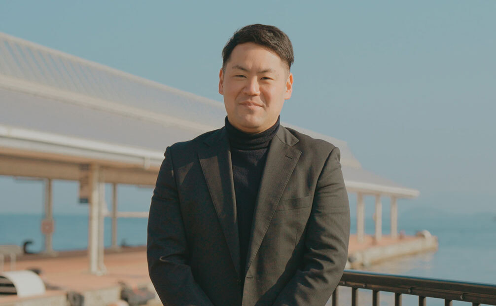 リビング営業部　亀井 敬介さんの写真