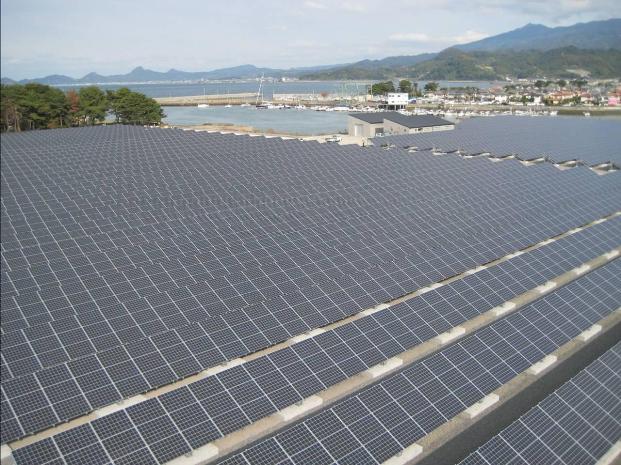 松山太陽光発電所概観